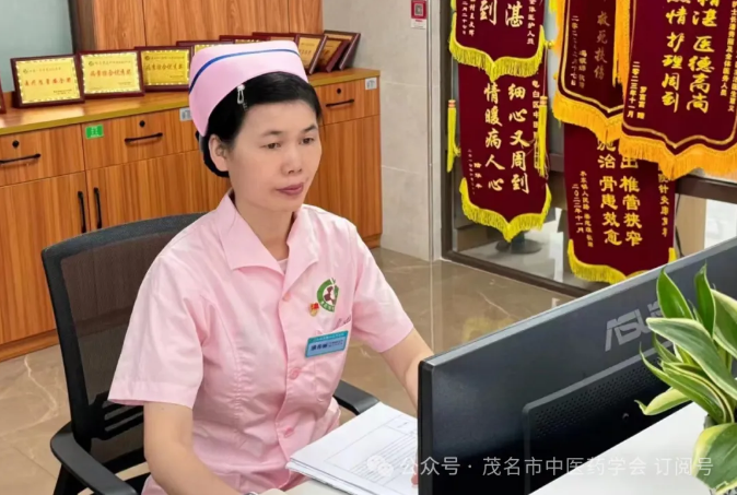 傳承中醫(yī)療法 護(hù)佑患者健康——記電白區(qū)中醫(yī)院護(hù)理部副主任兼針灸康復(fù)科護(hù)士長(zhǎng)、主任護(hù)師潘秀麗